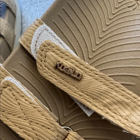 KUAILU NWOT Tan Triple-Strap Slide Orthotic Sandals SZ 9 - Picture 3 of 4